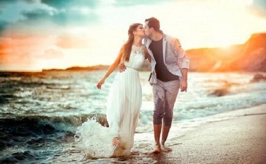 Kadın ve adam büyümüş penise aşık oluyor